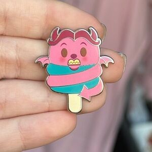 Disney Parks Munchlings Series 3 Pain Tripleberry Compote Bar Mystery Pin